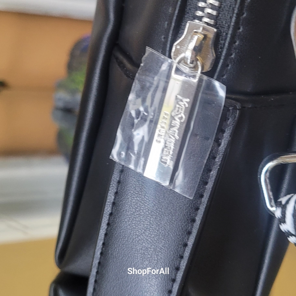 Yves Saint Laurencase convertible in too bag - Picture 8 of 14